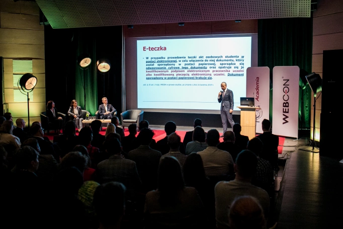 Zdjęcie nr 6 z galerii Prorektor Akademii WSB wystąpił na konferencji EZDAY o elektronicznym zarządzaniu dokumentami