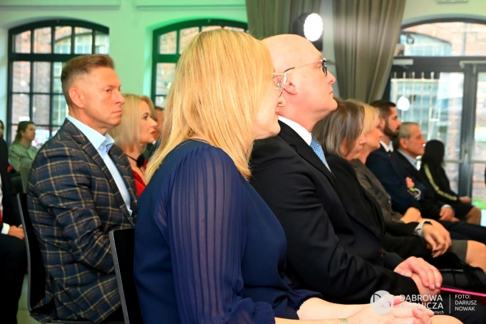 Zdjęcie nr 2 z galerii Nagrody dla Laureatów 9. Konkursu o Nagrodę Gospodarczą im. Adamieckiego