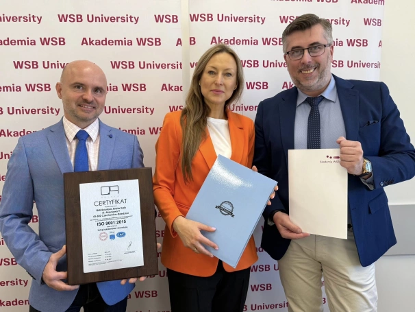 Zdjęcie nr 3 z galerii Akademia WSB podpisuje umowę o współpracy z QMSSolutions