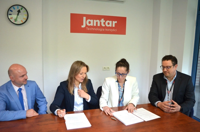 Zdjęcie nr 1 z galerii Jantar partnerem Akademii WSB