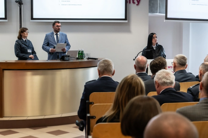 Zdjęcie nr 19 z galerii Fundament godności i człowieczeństwa. Sympozjum o prawach człowieka w służbie publicznej
