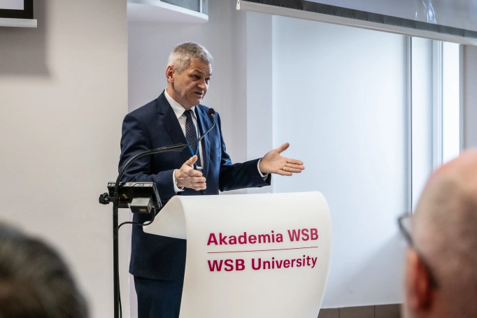 Zdjęcie nr 4 z galerii Fundament godności i człowieczeństwa. Sympozjum o prawach człowieka w służbie publicznej