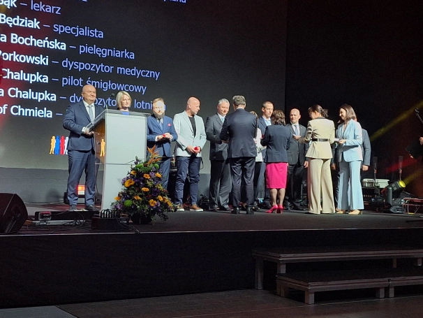 Zdjęcie nr 3 z galerii Jubileusz 25-lecia Lotniczego Pogotowia Ratunkowego
