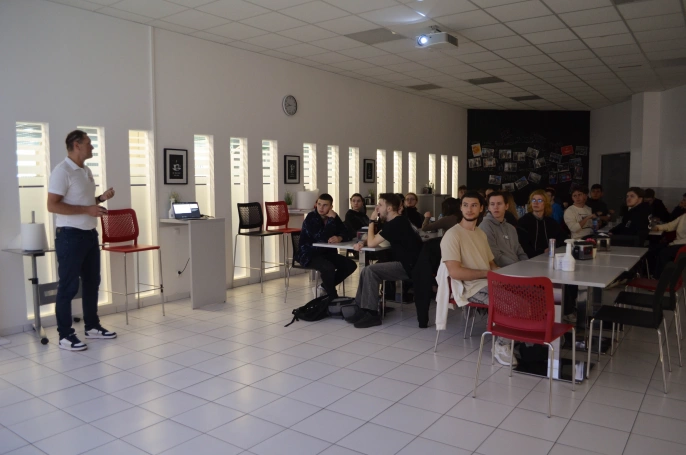 Zdjęcie nr 6 z galerii Wizyta studyjna  w firmie Digital Technology Poland 