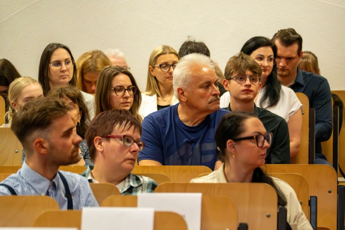 Zdjęcie nr 7 z galerii Debata