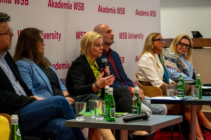 Zdjęcie nr 9 z galerii Debata