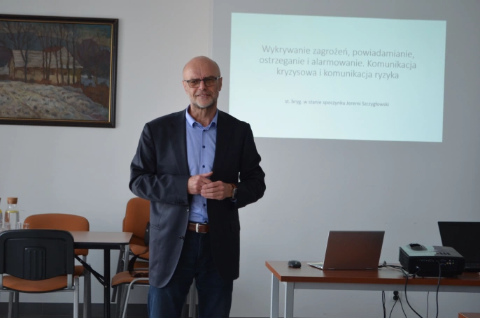 Zdjęcie nr 4 z galerii Szkolenie w zakresie ochrony ludności i obrony cywilnej dla kadry administracyjnej Urzędu Miejskiego w Bielsku-Białej