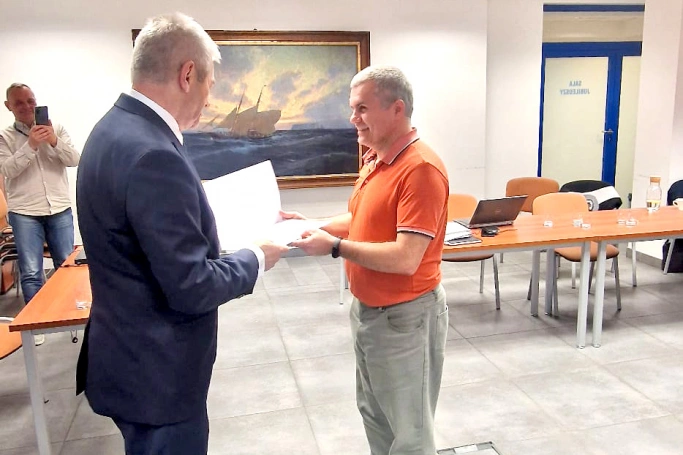 Zdjęcie nr 9 z galerii Wiedza gwarantująca bezpieczeństwo. Akademia WSB uczy samorządy jak chronić ludzi i przygotować się na wypadek wojny