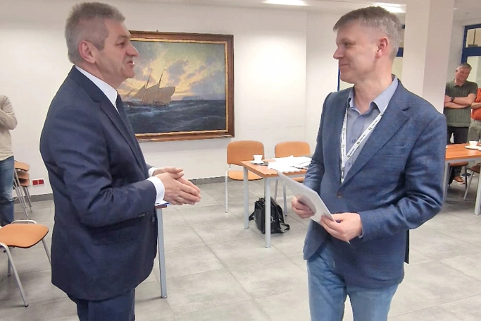 Zdjęcie nr 13 z galerii Wiedza gwarantująca bezpieczeństwo. Akademia WSB uczy samorządy jak chronić ludzi i przygotować się na wypadek wojny