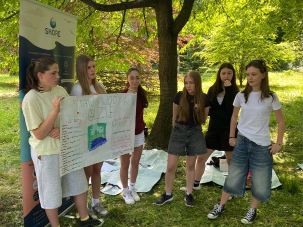 Zdjęcie nr 12 z galerii Jak rzeka wpływa na morze? Warsztaty w Cieszynie w ramach projektu SHORE: EmpOweR Students as the agents of cHangE