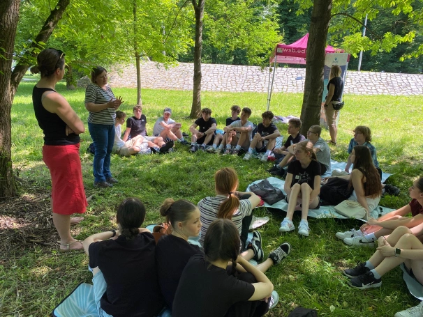 Zdjęcie nr 1 z galerii Jak rzeka wpływa na morze? Warsztaty w Cieszynie w ramach projektu SHORE: EmpOweR Students as the agents of cHangE