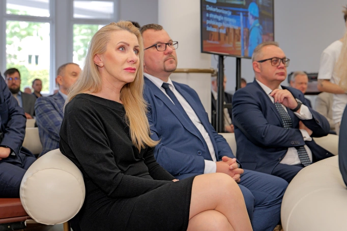 Zdjęcie nr 9 z galerii Hutnictwo w ogniu transformacji. Akademia WSB na kilka godzin stała się stolicą branży stalowej
