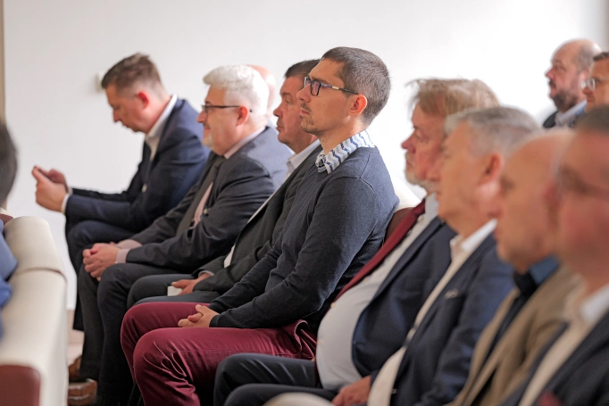 Zdjęcie nr 12 z galerii Hutnictwo w ogniu transformacji. Akademia WSB na kilka godzin stała się stolicą branży stalowej