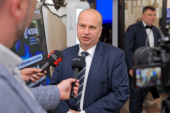 Zdjęcie nr 4 z galerii Sztuczna Inteligencja, czyli prawdziwa rewolucja. AWSB poszerza horyzonty AI