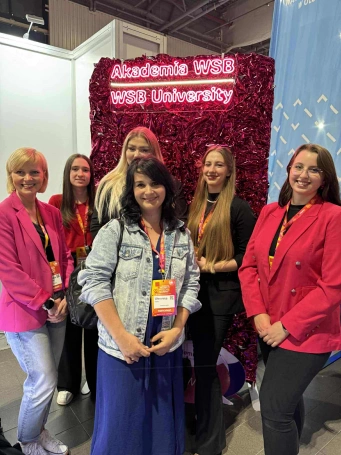 Zdjęcie nr 1 z galerii Technologia jest kobietą – AWSB na Perspektywy Women in Tech Summit 2025