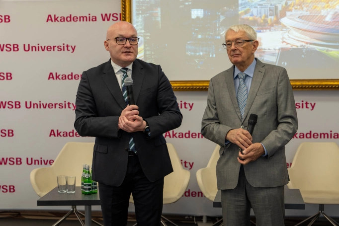 Zdjęcie nr 1 z galerii „Nowa siła regionu” – Śląsk odkrywa swój potencjał w Akademii WSB