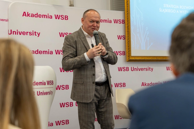 Zdjęcie nr 6 z galerii „Nowa siła regionu” – Śląsk odkrywa swój potencjał w Akademii WSB