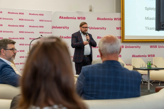 Zdjęcie nr 8 z galerii „Nowa siła regionu” – Śląsk odkrywa swój potencjał w Akademii WSB