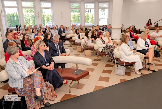 Zdjęcie nr 7 z galerii Konferencja doktorantów - 14 czerwca 2025
