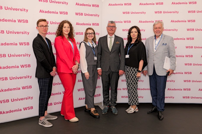 Zdjęcie nr 35 z galerii Konferencja doktorantów - 14 czerwca 2025