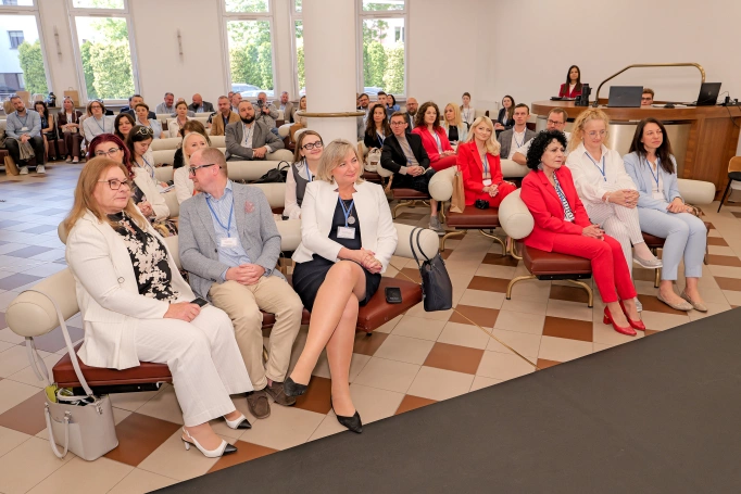 Zdjęcie nr 5 z galerii Konferencja doktorantów - 14 czerwca 2025
