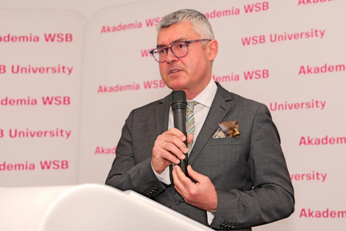 Zdjęcie nr 10 z galerii Konferencja doktorantów - 14 czerwca 2025