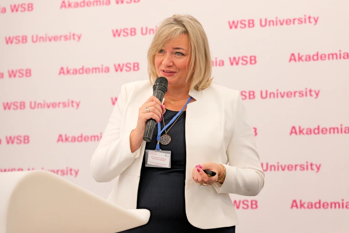 Zdjęcie nr 40 z galerii Konferencja doktorantów - 14 czerwca 2025