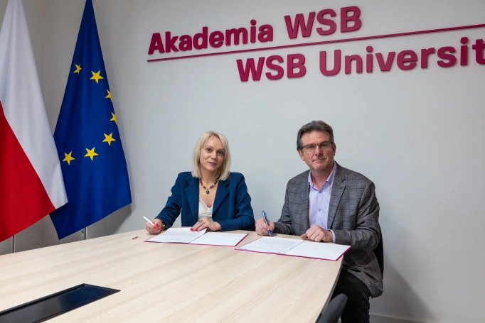 Zdjęcie nr 1 z galerii Nowe perspektywy dla uczniów z Zawiercia – II L.O. dołącza do grona szkół partnerskich Akademii WSB