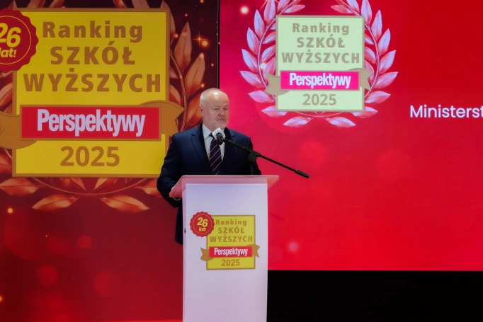 Zdjęcie nr 8 z galerii Akademia WSB jeszcze wyżej na podium najlepszych uczelni w Polsce