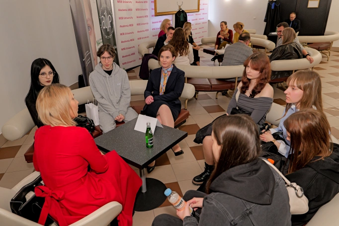 Zdjęcie nr 2 z galerii Koło Naukowe Prawa i Administracji "Docendo discimus"