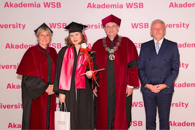 Zdjęcie nr 91 z galerii Gala Rozdania Dyplomów Akademii WSB w Żywcu