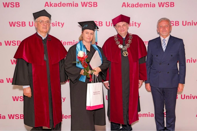 Zdjęcie nr 102 z galerii Gala Rozdania Dyplomów Akademii WSB w Żywcu
