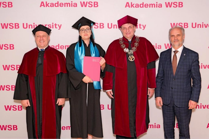 Zdjęcie nr 106 z galerii Gala Rozdania Dyplomów Akademii WSB w Żywcu