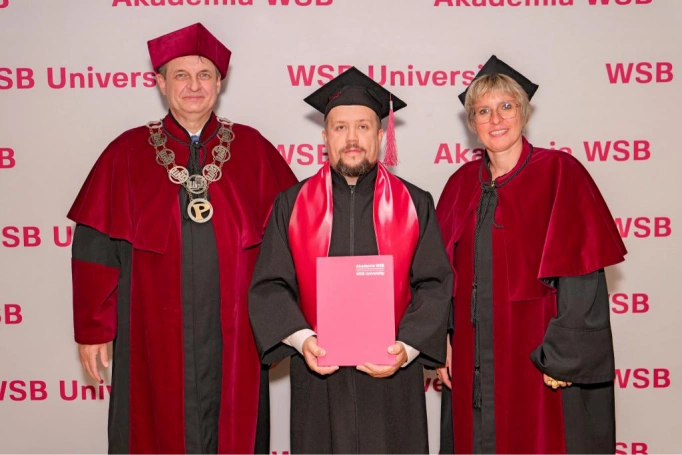 Zdjęcie nr 119 z galerii Gala Rozdania Dyplomów Akademii WSB w Żywcu