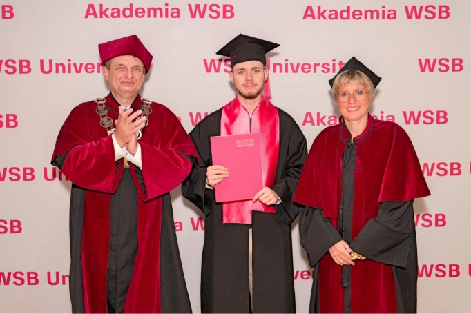 Zdjęcie nr 120 z galerii Gala Rozdania Dyplomów Akademii WSB w Żywcu