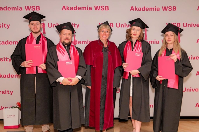 Zdjęcie nr 163 z galerii Gala Rozdania Dyplomów Akademii WSB w Żywcu