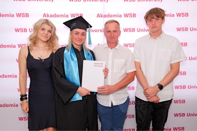 Zdjęcie nr 42 z galerii Gala Rozdania Dyplomów Akademii WSB w Żywcu