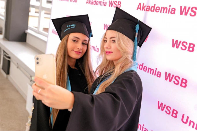 Zdjęcie nr 47 z galerii Gala Rozdania Dyplomów Akademii WSB w Żywcu