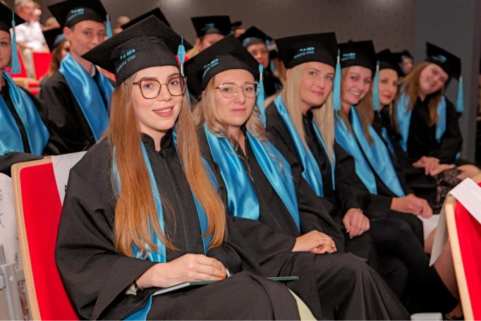 Zdjęcie nr 59 z galerii Gala Rozdania Dyplomów Akademii WSB w Żywcu