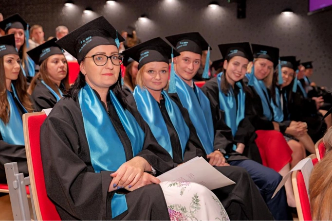 Zdjęcie nr 61 z galerii Gala Rozdania Dyplomów Akademii WSB w Żywcu