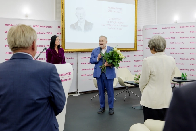 Zdjęcie nr 17 z galerii Wieloprofilowe Centrum Symulacji Medycznych Collegium Medicum im. prof. Kazimierza Imielińskiego. Akademia WSB dla humanizacji medycyny 
