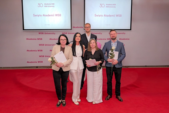 Zdjęcie nr 30 z galerii Radośnie, wzniośle i symbolicznie. Kolejne święto Akademii WSB
