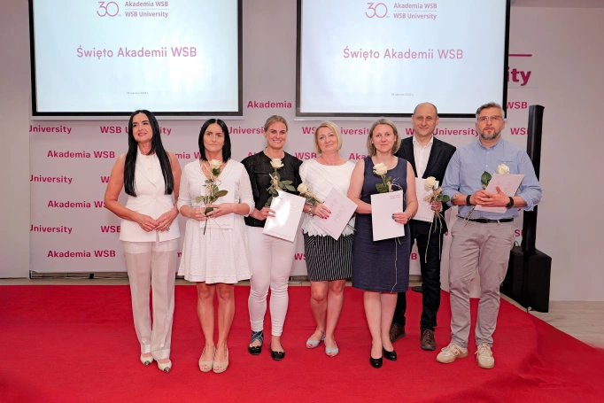 Zdjęcie nr 61 z galerii Radośnie, wzniośle i symbolicznie. Kolejne święto Akademii WSB