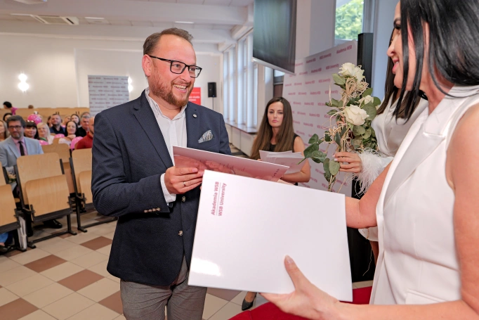 Zdjęcie nr 62 z galerii Radośnie, wzniośle i symbolicznie. Kolejne święto Akademii WSB