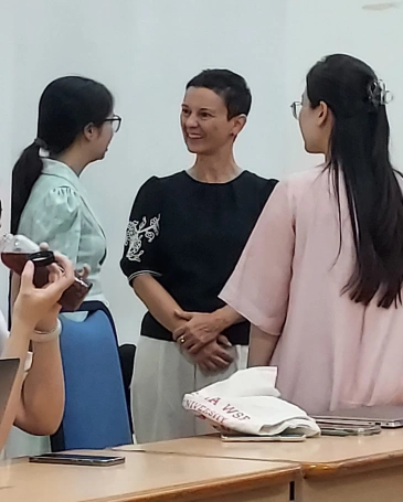 Zdjęcie nr 4 z galerii Reprezentacja Akademii WSB na jubileuszu Uniwersytetu w Danang