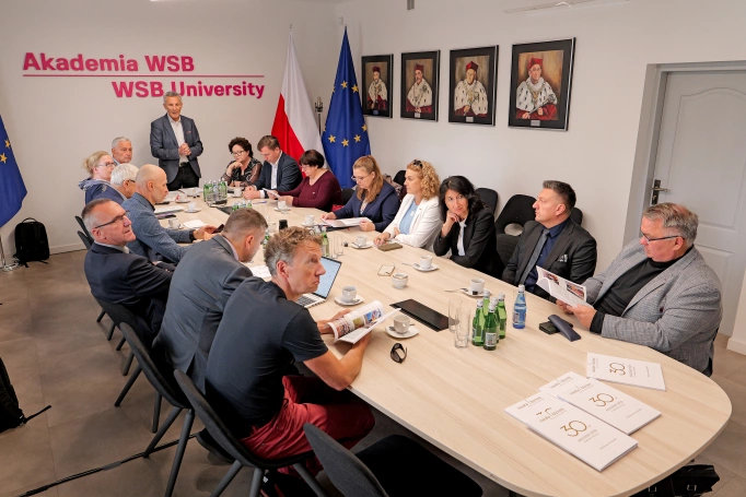 Zdjęcie nr 10 z galerii Posiedzenie Zarządu Krajowego PTE w Akademii WSB
