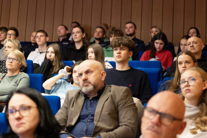Zdjęcie nr 6 z galerii Bezpieczeństwo w XXI wieku: nauka, praktyka i odpowiedzialność na Konferencji AWSB w Katowicach