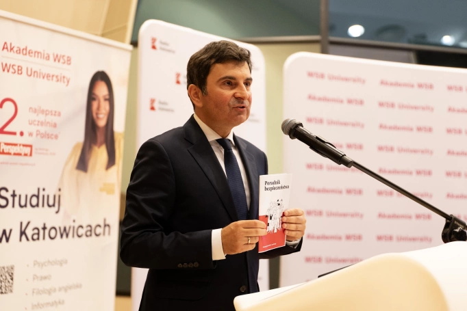 Zdjęcie nr 3 z galerii Bezpieczeństwo w XXI wieku: nauka, praktyka i odpowiedzialność na Konferencji AWSB w Katowicach