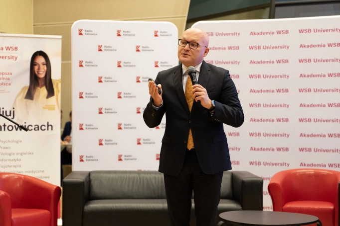 Zdjęcie nr 2 z galerii Bezpieczeństwo w XXI wieku: nauka, praktyka i odpowiedzialność na Konferencji AWSB w Katowicach