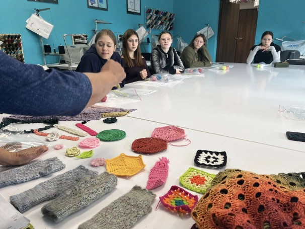 Zdjęcie nr 10 z galerii Galeria -  "Nitką i Serduchem" Projekt w ramach Inicjatyw Senioralnych Miasta Dąbrowa Górnicza